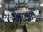 Choir and musicians in Memorial Chapel